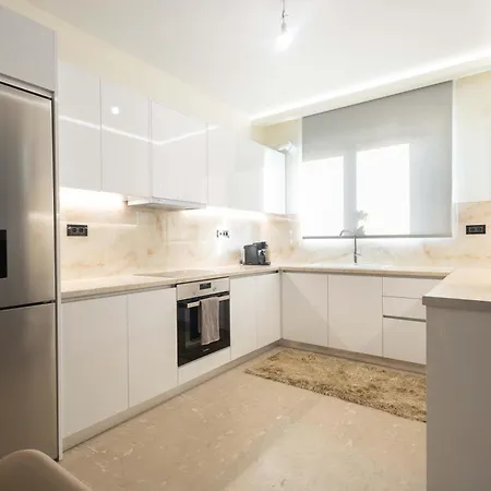 Daire Sinani - Sea View Balcony & Jacuzzi Gem